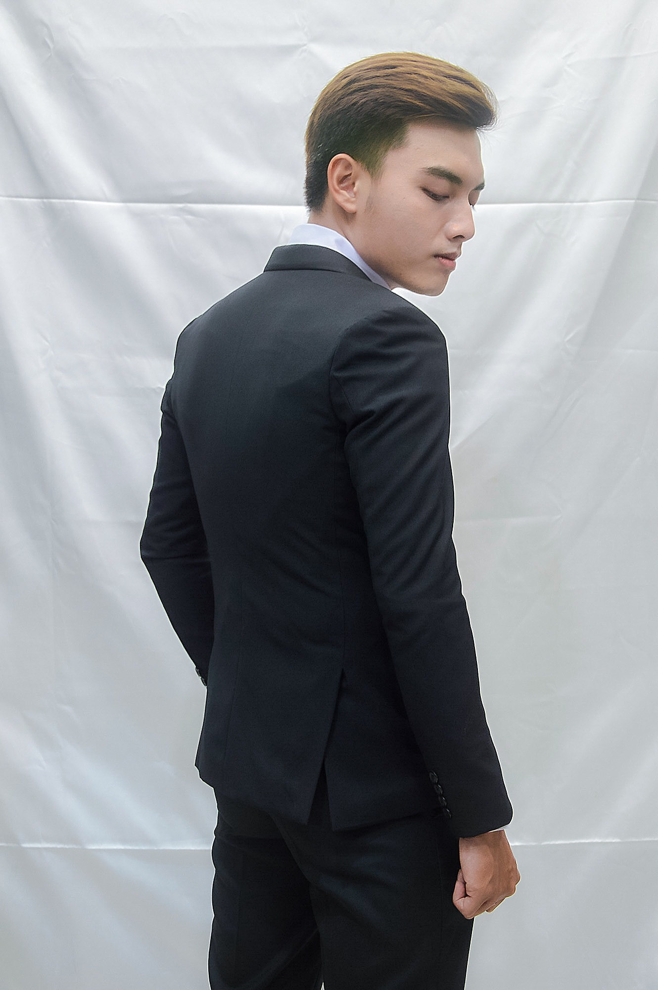 Áo vest nam 1 nút ôm body màu đen