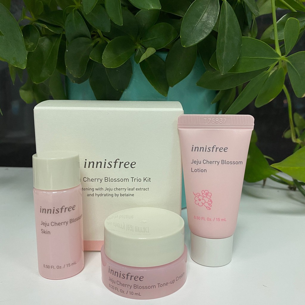 [HCM]Bộ sản phẩm chăm sóc dưỡng sáng innisfree Cherry Blossom Trio Kit