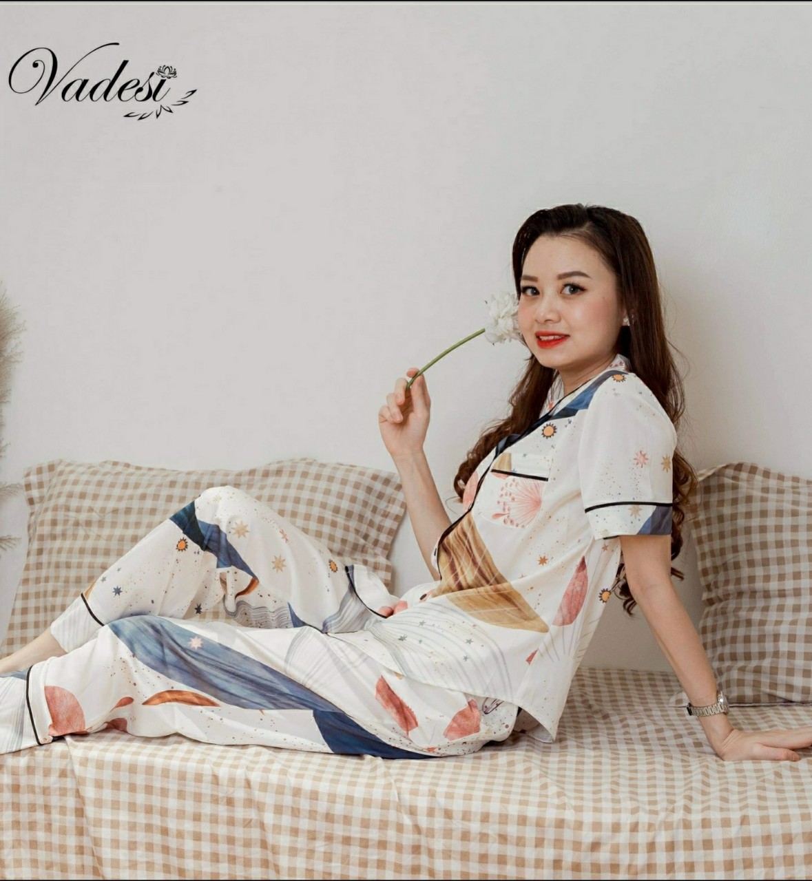 Đồ Bộ Ngủ Pijama VADESI Nữ Quần Dài Tay Ngắn Lụa Cao Cấp Mặc Nhà Đẹp Thấm Hút Thoáng Mát – VADESI