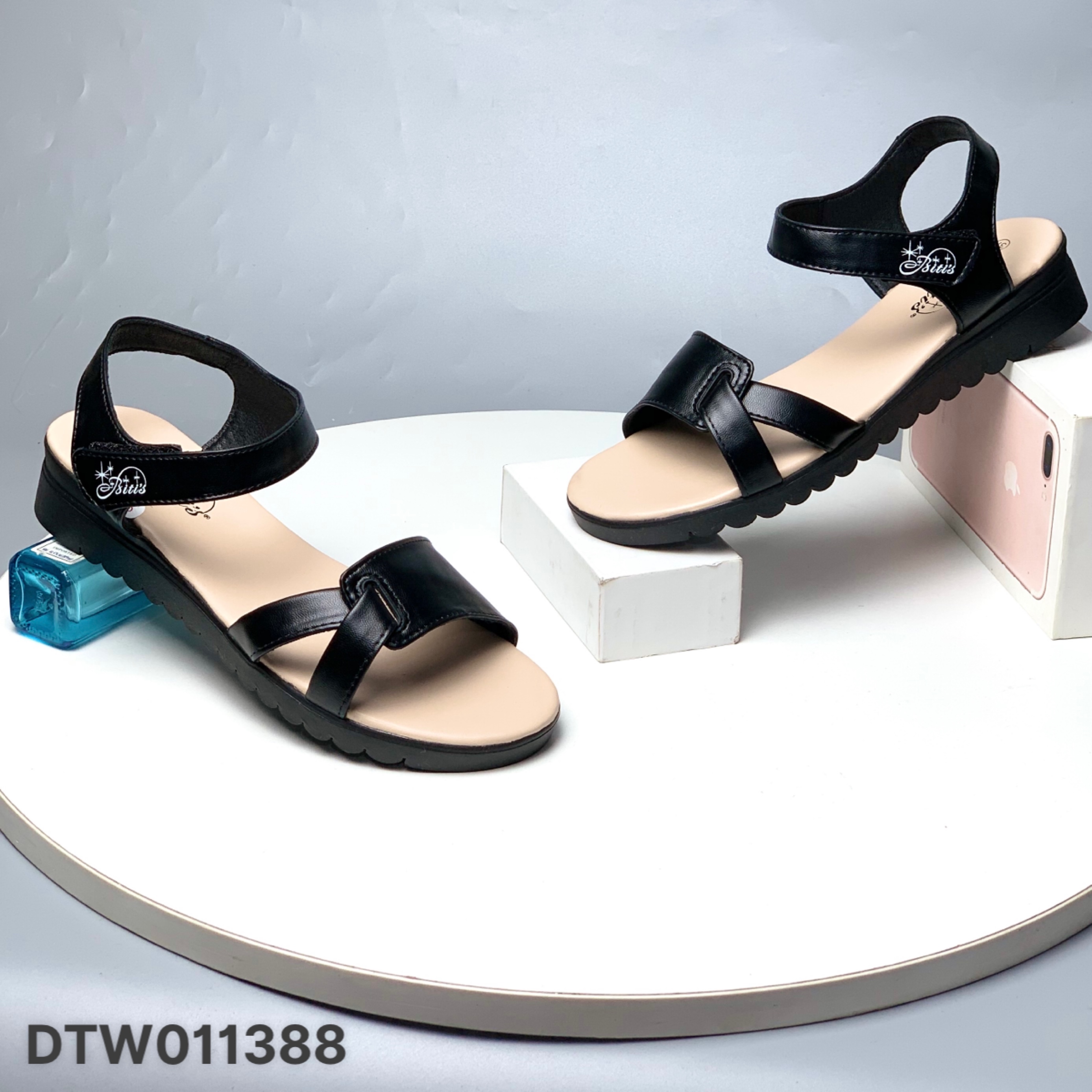 Sandal Bitis nữ - Dép quai hậu học sinh thiết kế quai ngoắc trẻ trung đế bằng quai dán tiện lợi DTW0