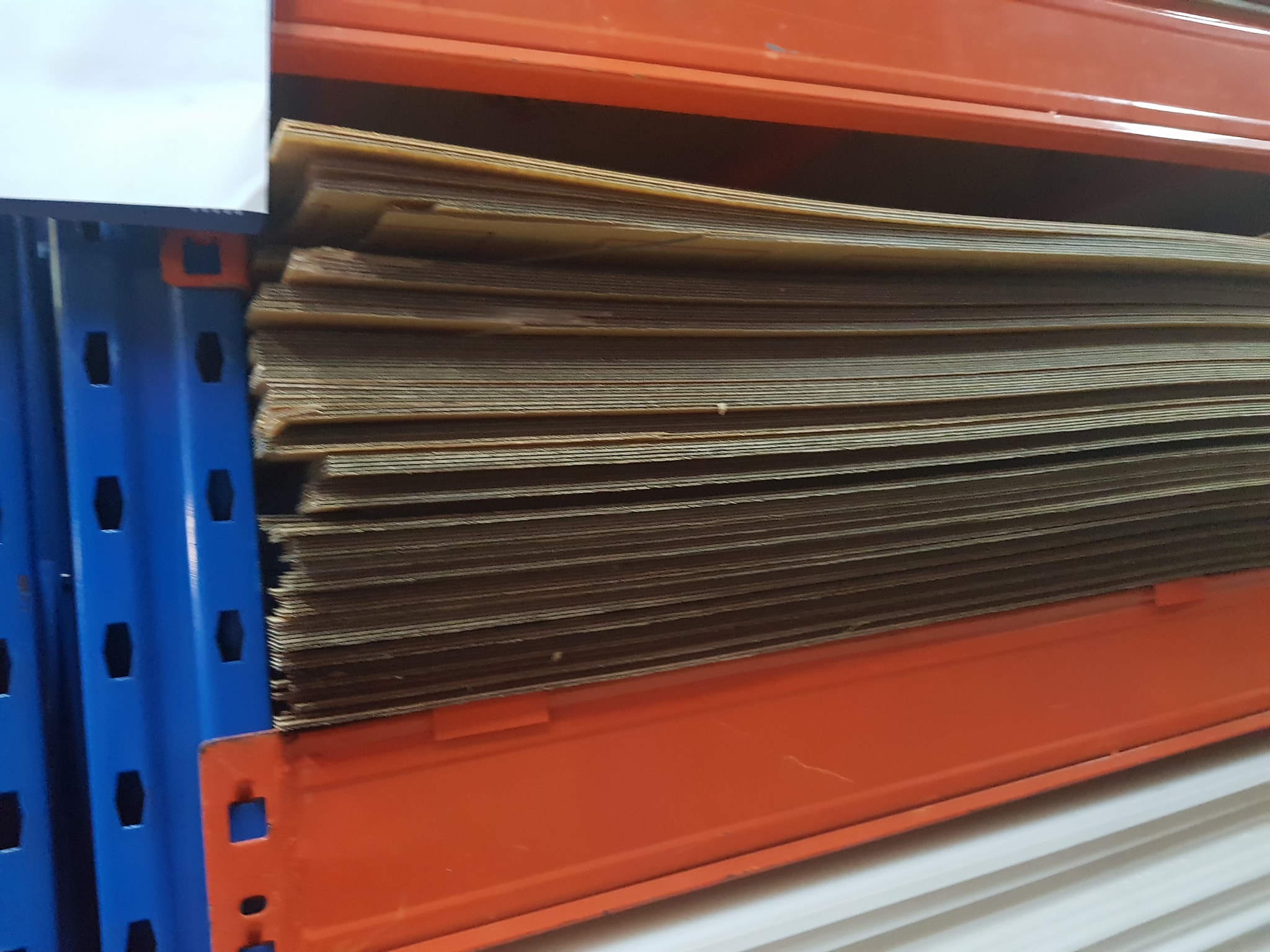 Mica Ca Đỏ Vanh Vàng Cam Xanh ( Com Bo 6 Miếng Kích Thước 10X10Cm Dày 2 Li ) Cung Cấp Sỉ Lẻ Mica Alu Ván - Cắt Cnc Lazer Theo Yêu Cầu - Địa Chỉ 30 Hà Huy Giáp Cầu An Lộc - Gò Vấp - Q12