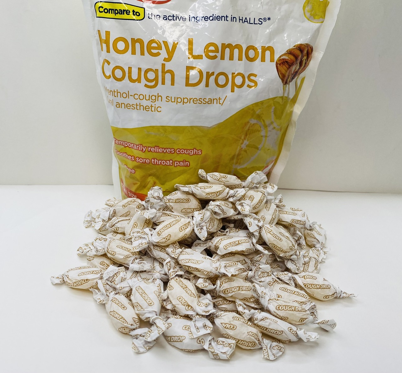 Kẹo ngậm ho chanh mật ong Equate Cough Drops lẻ 30 viên của Mỹ