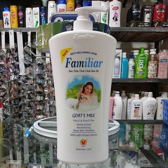 Sữa Tắm Dê Familar 1.2L