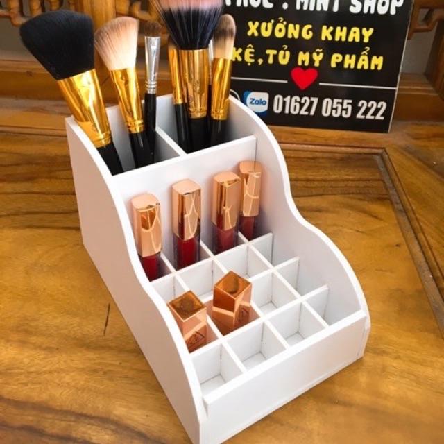 [HCM]Kệ đựng mỹ phẩm có lọ đựng cọ kèm khay son tiện dụng
