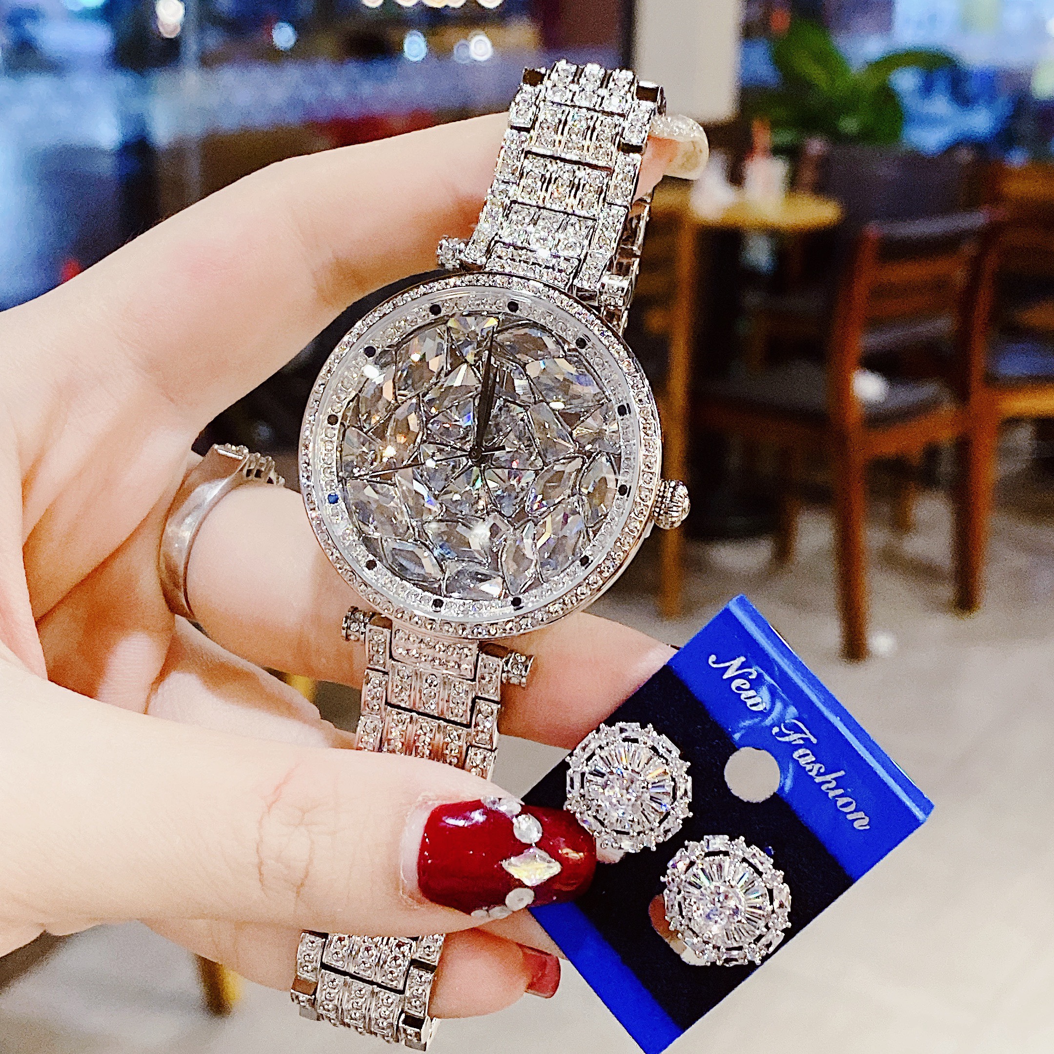 Đồng hồ đeo tay nữ chính hãng dây kim loại cao cấp chống nước Davena D60656 size 38mm fullbox  shop kiwi