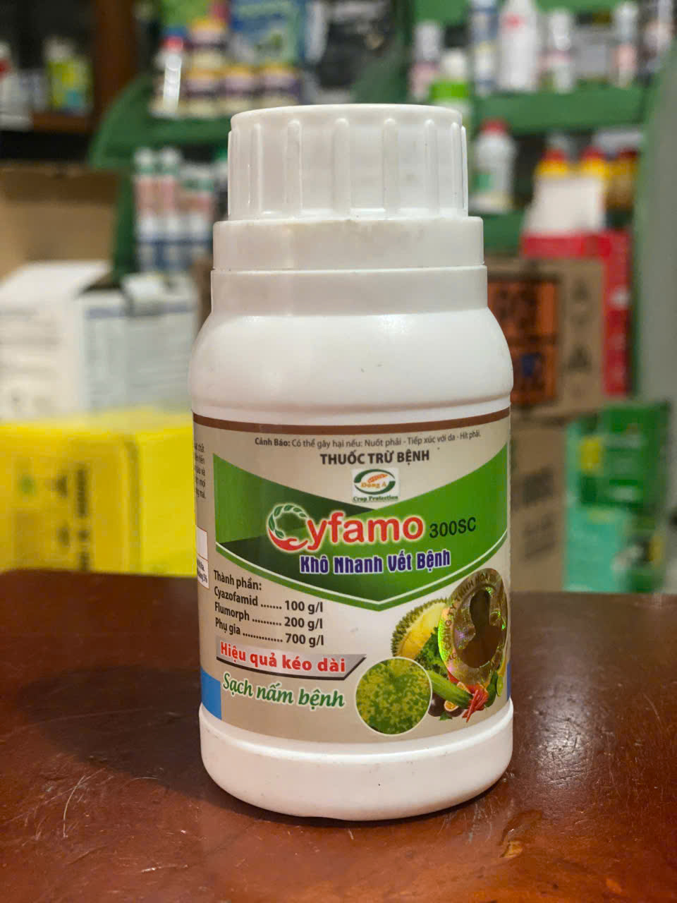 CYFAMO 300SC (100ml) - Chuyên trị sương mai giả sương mai