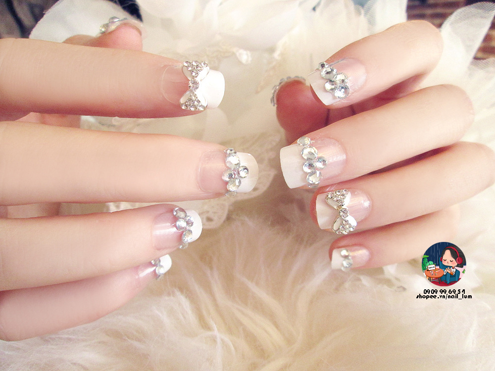 [HCM]Móng Giả - Nail 3D Dài - Đính Đá [Sẵn Keo - Đóng Hộp 24 Mẫu Đủ Size]