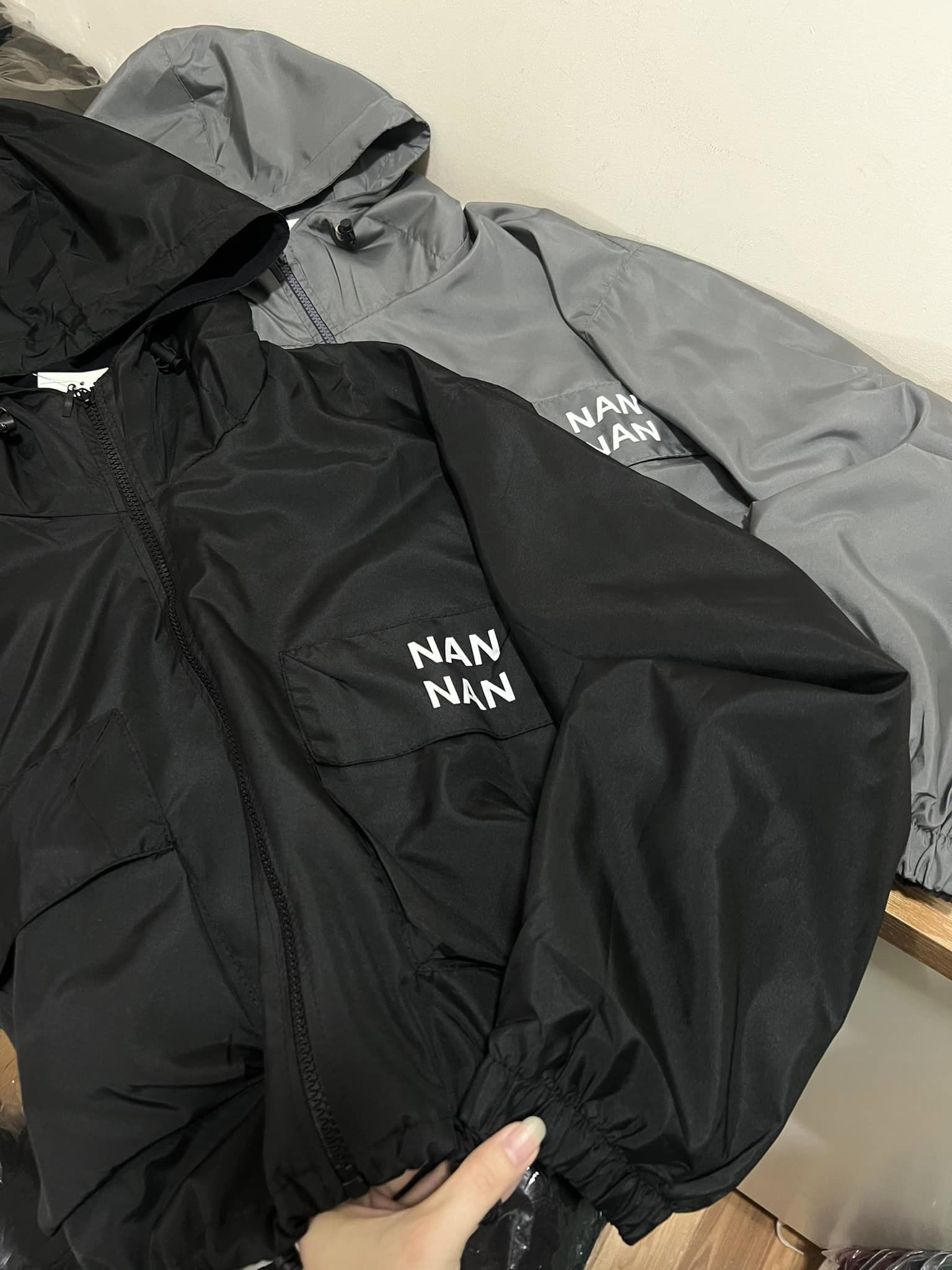 Áo Khoác Dù Nữ Túi Hộp Có Mũ From Lửng - NGỌC HÂN FASHION