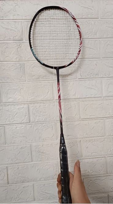 Vợt Cầu Lông Yonex 100% Khung Carbon 4U Căng Sẵn 10kg + (Tặng 1 Cước + 1 Cuốn Cán + 1 Bao vợt)