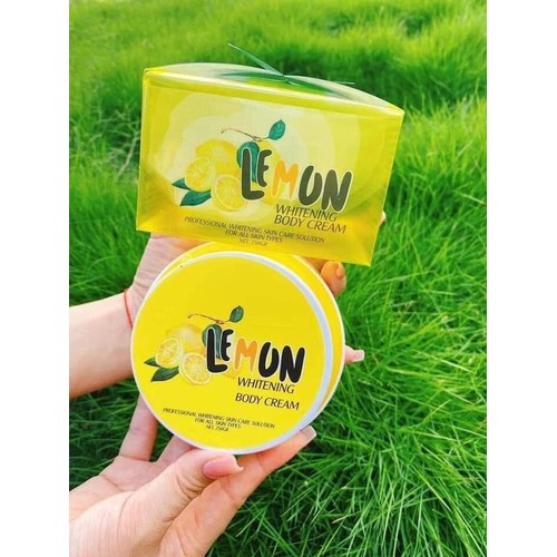 [HCM]BODY LEMON QLADY Kem body lemon chanh tươi kích trắng da không ảo không hồi da Thành phần chiết xuất chanh kết hợp với các chiết xuất trắng da tự nhiên như kiwi và hoa cúc la mã Sản phẩm đã trải qua kiểm nghiệm an toàn