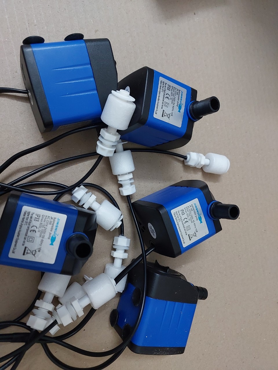 Bơm dàn lạnh quạt điều hòa qutj hơi nước có phao hoặc không có phao 16w ngang cao cấp