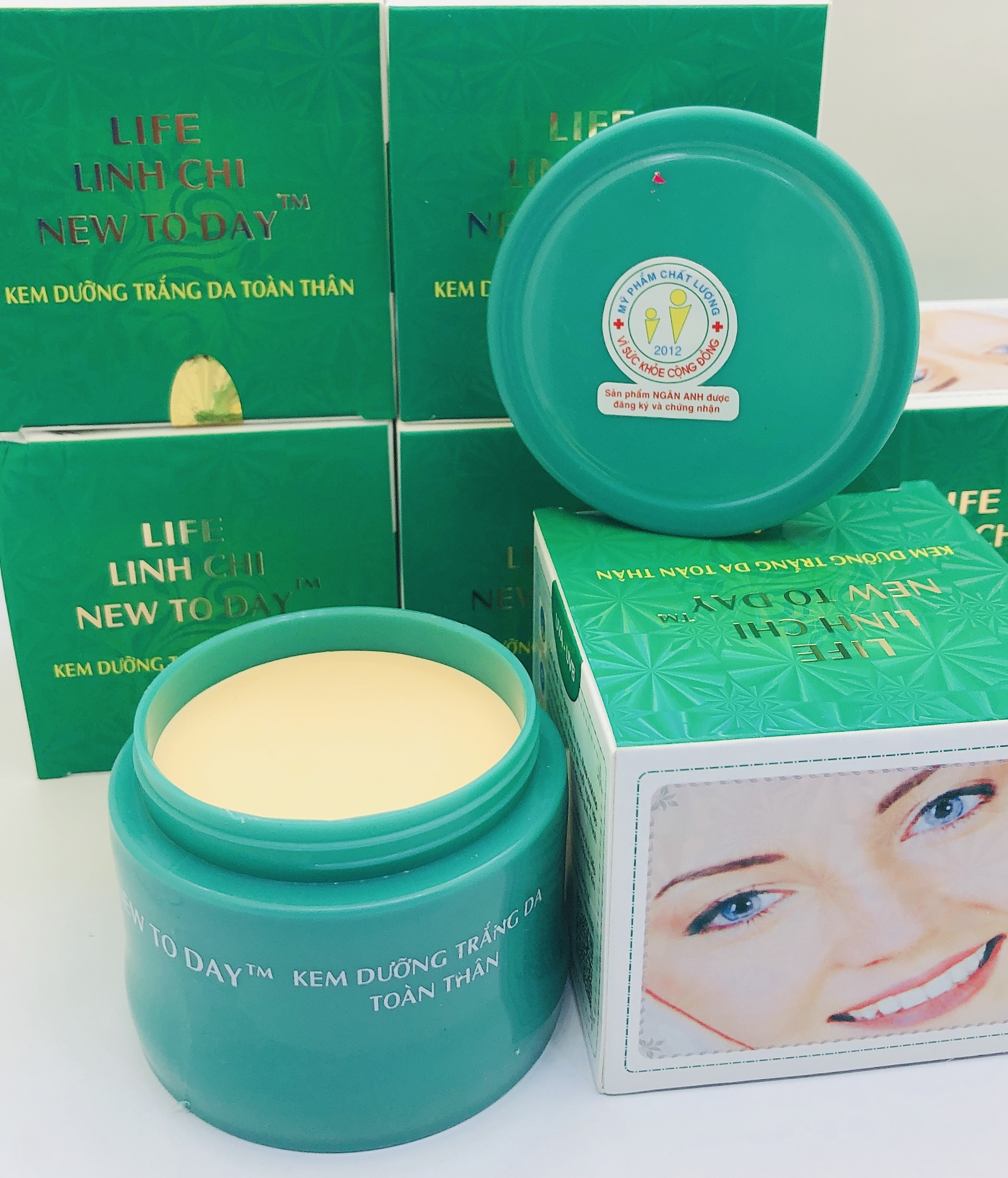 Kem Dưỡng Trắng Da Toàn Thân Linh Chi New Today 90g