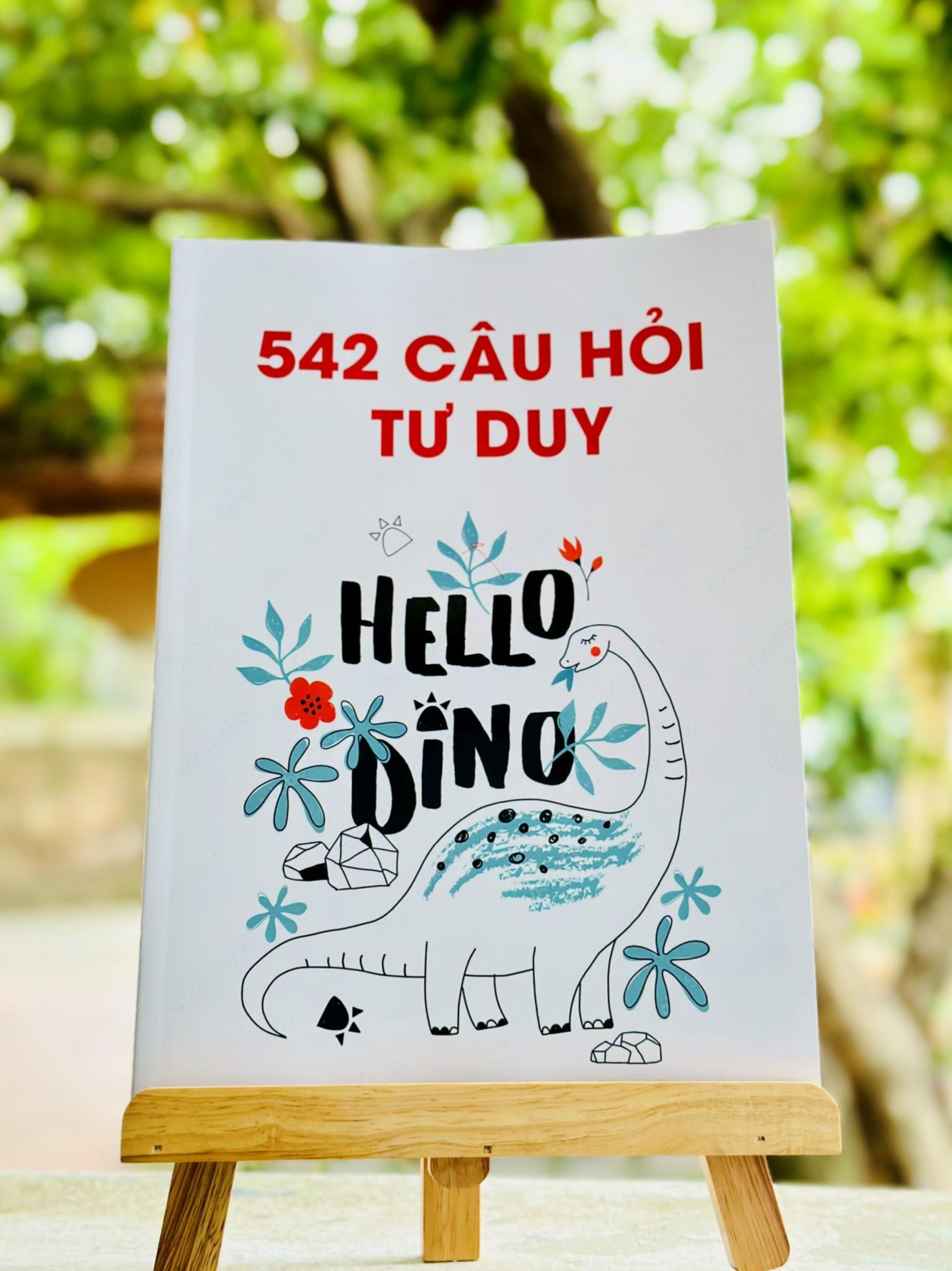 Sách - 542 Câu Hỏi Tư Duy - Hello Dino Giúp Cho Bé Rèn Luyện Phát Triển Tư Duy