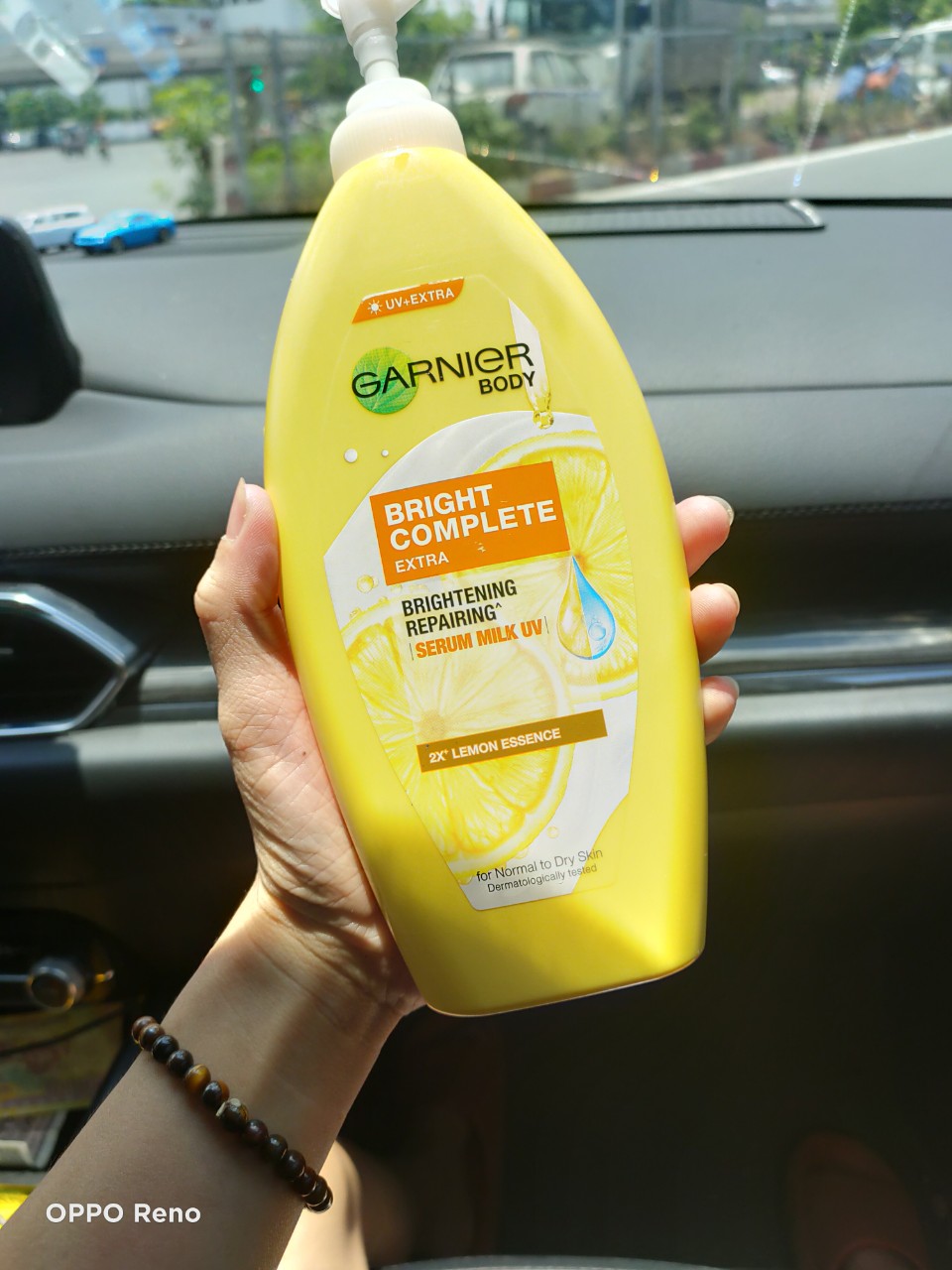 Dưỡng Thể Body Garnier Thái Lan 400Ml Uv Chống Nắng Và Dưỡng Trắng