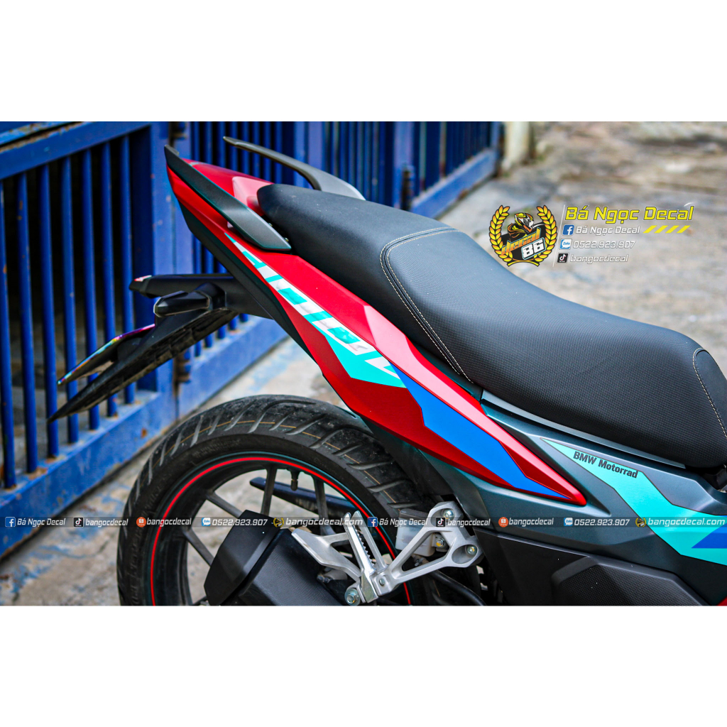 TEM DÁN BMW HP4 S1000RR XE WINNER X V3 MÀU ĐỎ NHÁM 2