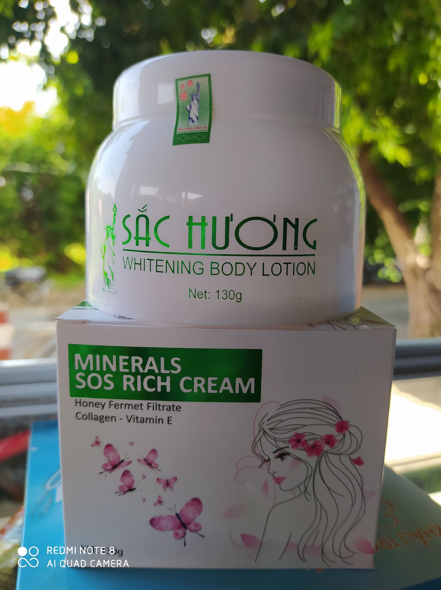 Kem Dưỡng Trắng Da Body Chống Nắng Sắc Hương Collagen 130g
