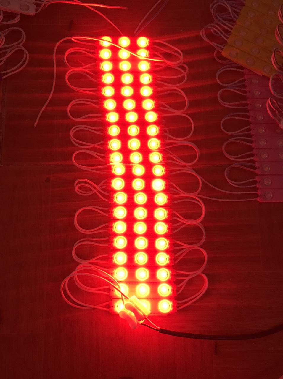 Bóng đèn led 3 mắt 12v chống nước trang trí bảng hiệu ngoài trời đèn led hắt 3 bóng 12v siêu sáng kín nước
