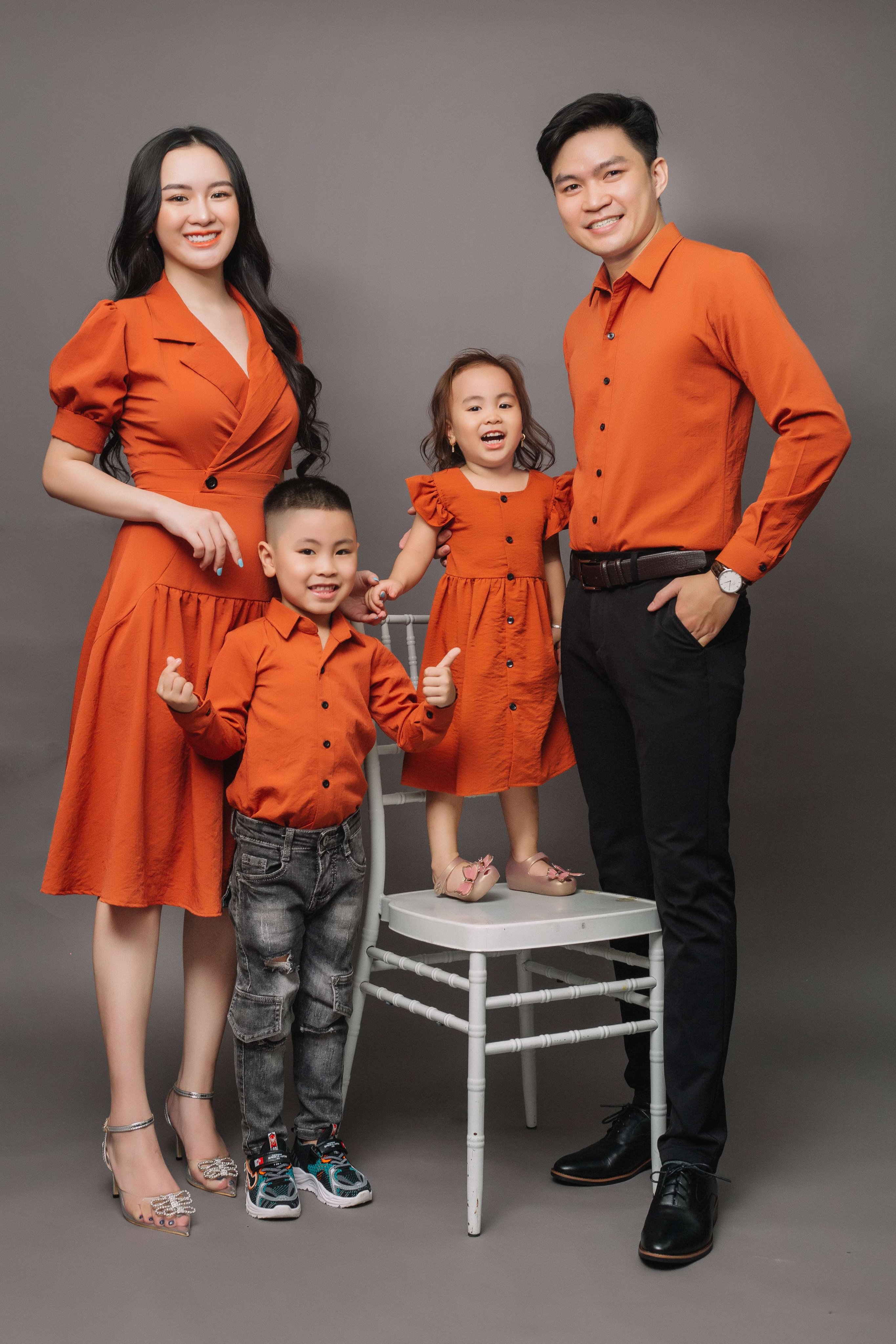 Áo thun gia đình 3 người 20 mẫu đẹp thiết kế in theo yêu cầu  Phú Tài