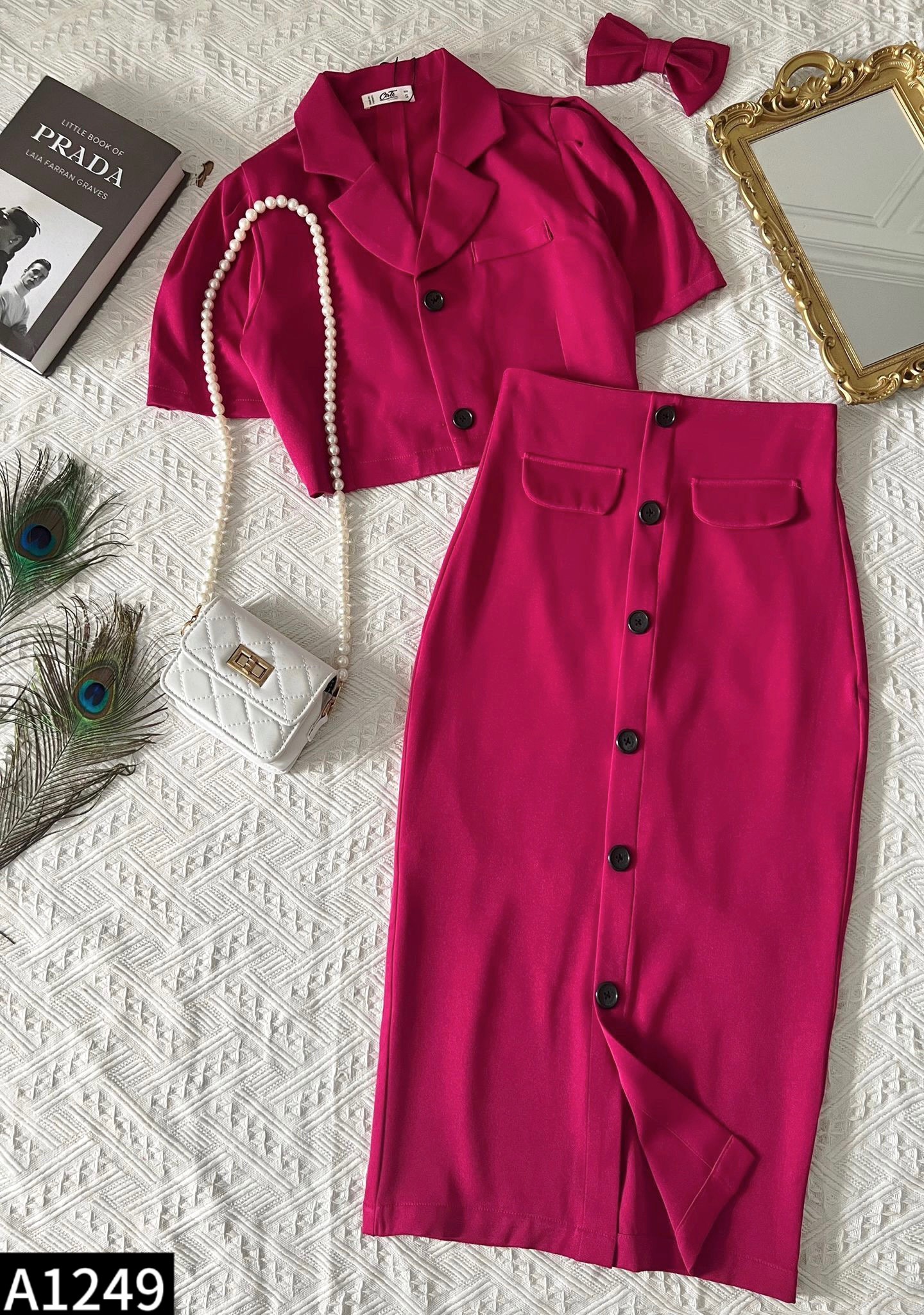 Set áo croptop cổ vest kèm nơ phối chân váy mix cúc công sở A1249