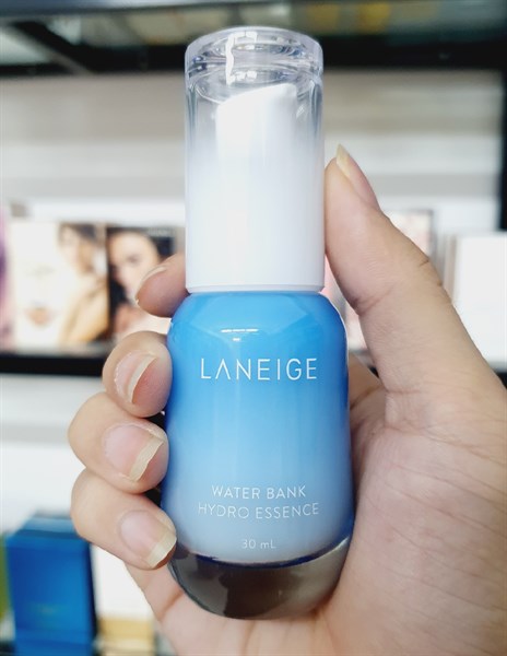 [Hcm][Size Vừa 30Ml] Tinh Chất Cấp Nước Và Giữ Ẩm Cho Da Mềm Mịn Tươi Sáng Laneige Water Bank Hydro Essence