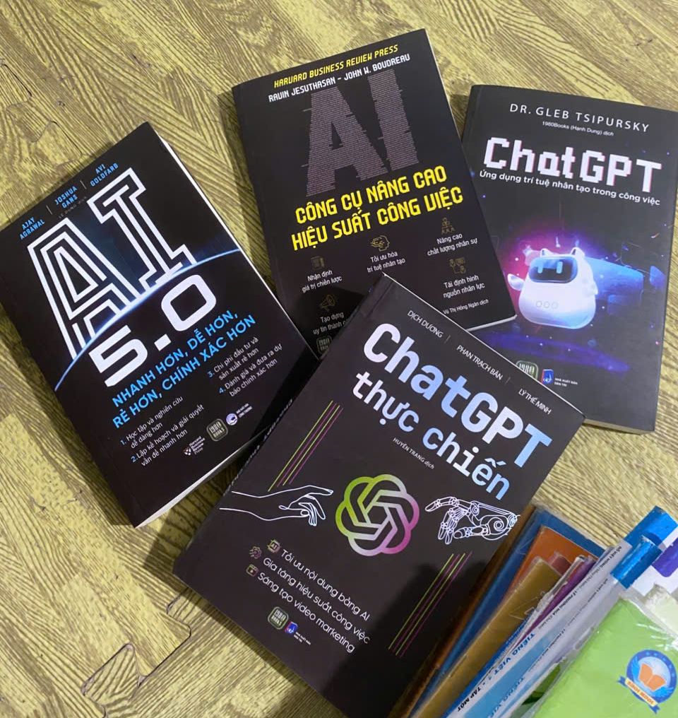 Combo 4 cuốn sách ChatGPT + ChatGPT thực chiến + AI 5.0 + AI Công cụ nâng cao hiệu suất