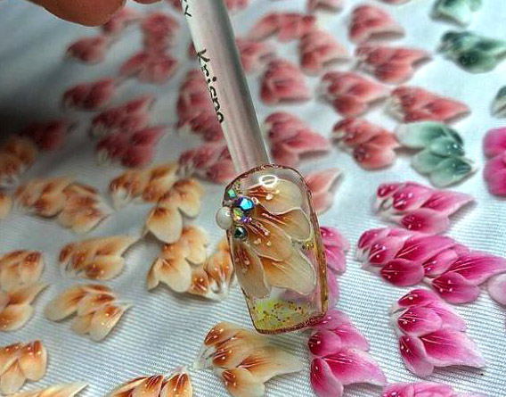 [HCM]Sản phẩm trang trí móng  vẽ nổi Nail desige  hoa vẽ nổi. Hoa nổi 4D Fantasy set 2 hoa theo màu.Hoa dễ bẻ from móng(hàng vẽ tay không đổ khuôn )