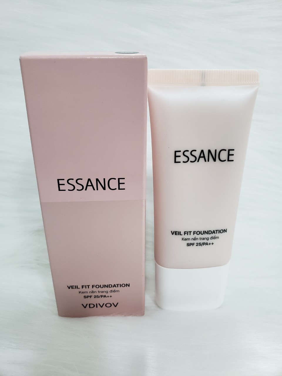 [Hcm]Kem Bb Essance Che Khuyết Điểm Hoàn Hảo Essance Powdery Bb Cream Perfect Cover Spf50/Pa+++ 30Ml (Mẫu Mới)