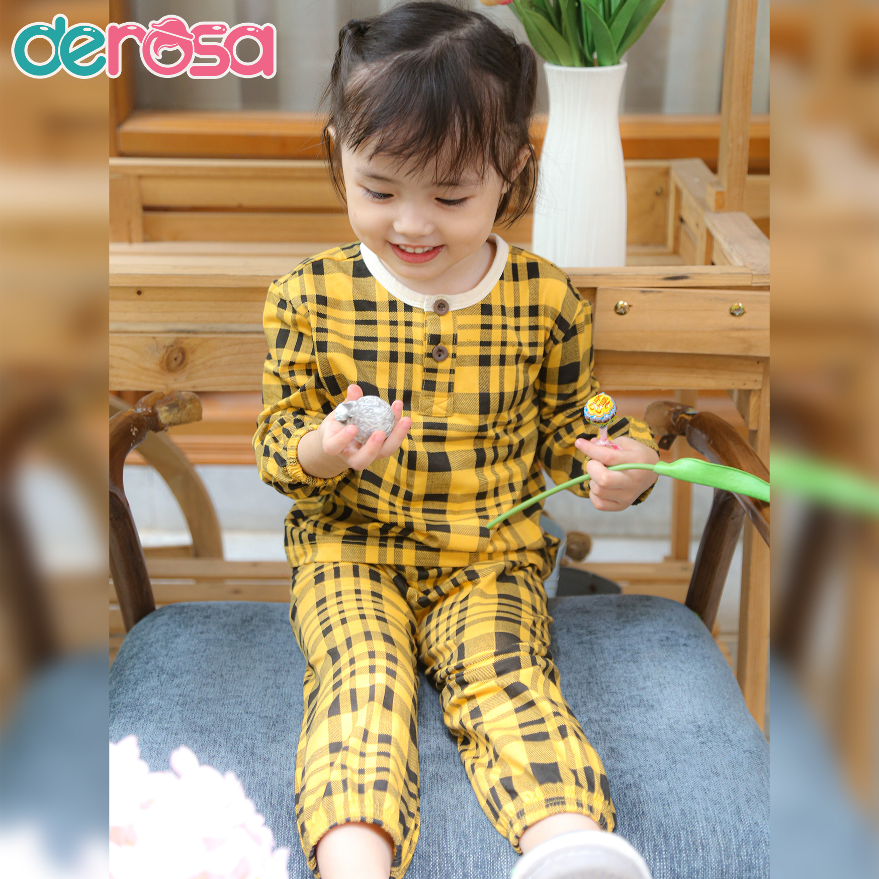 Bộ đồ ngủ bé gái Derosa Kids cho bé từ 2 đến 5 tuổi