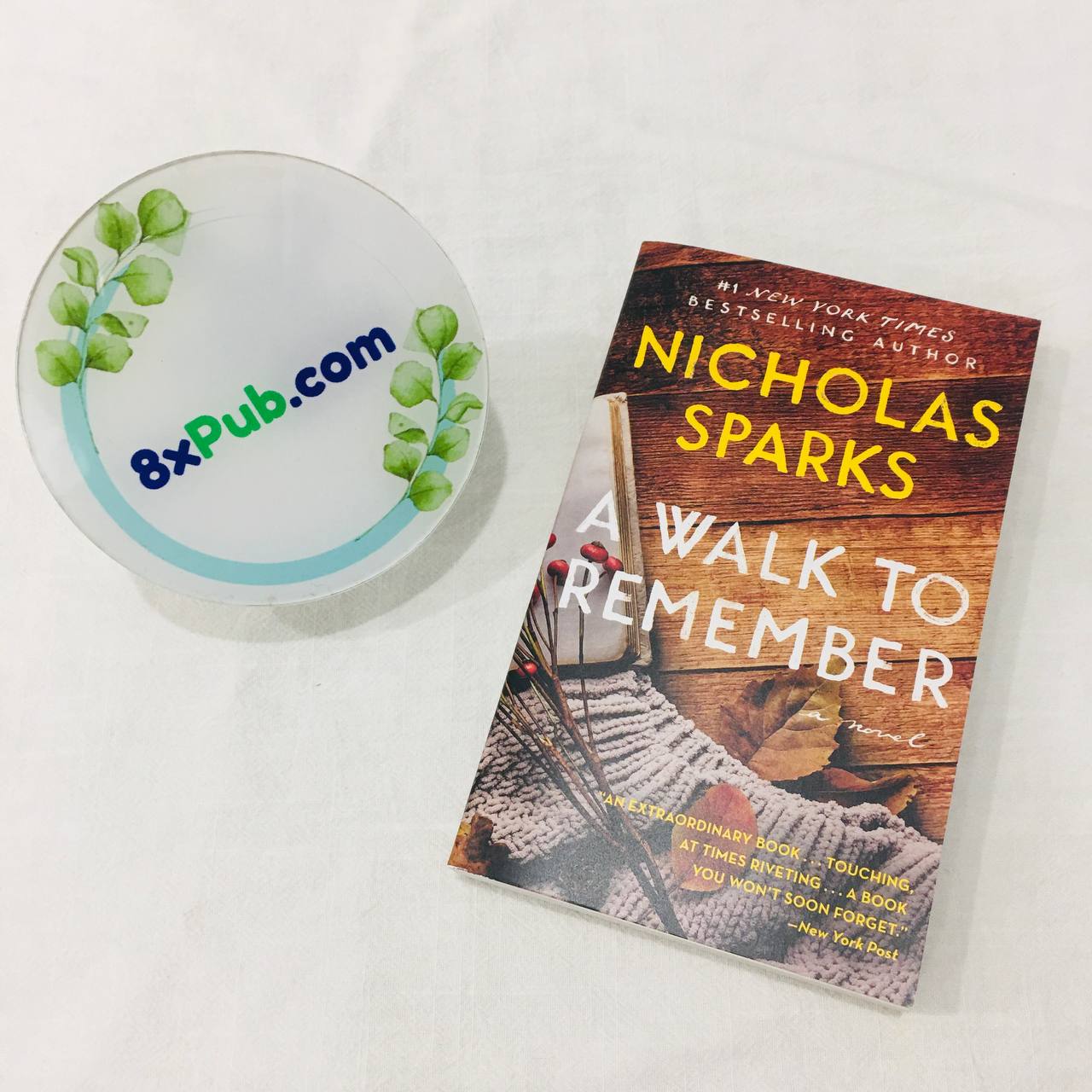 Book - A Walk to Remember by Nicholas Sparks