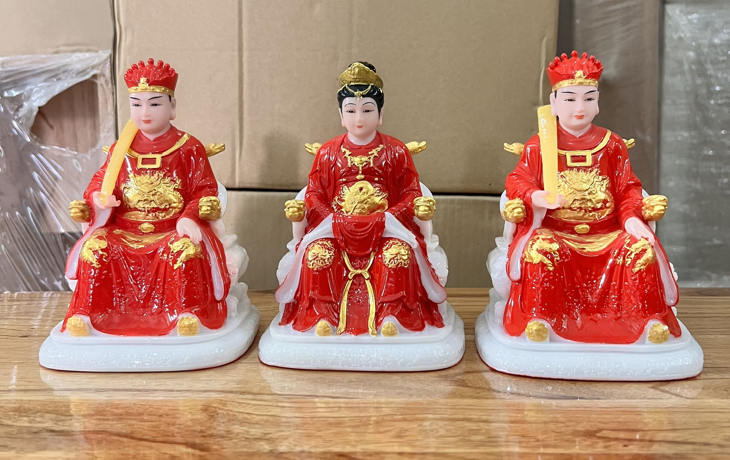 [10inch] Tượng Ông Táo Bà Táo Bằng Đá Nhập Hàng Cao Cấp Cao 25cm - 2 Màu (Đỏ Vàng)