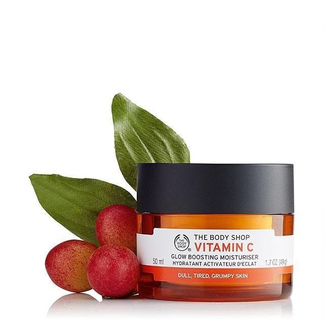 Kem Dưỡng Sáng Da The Body Shop Vitamin C Glow Boosting Moisturiser 50Ml