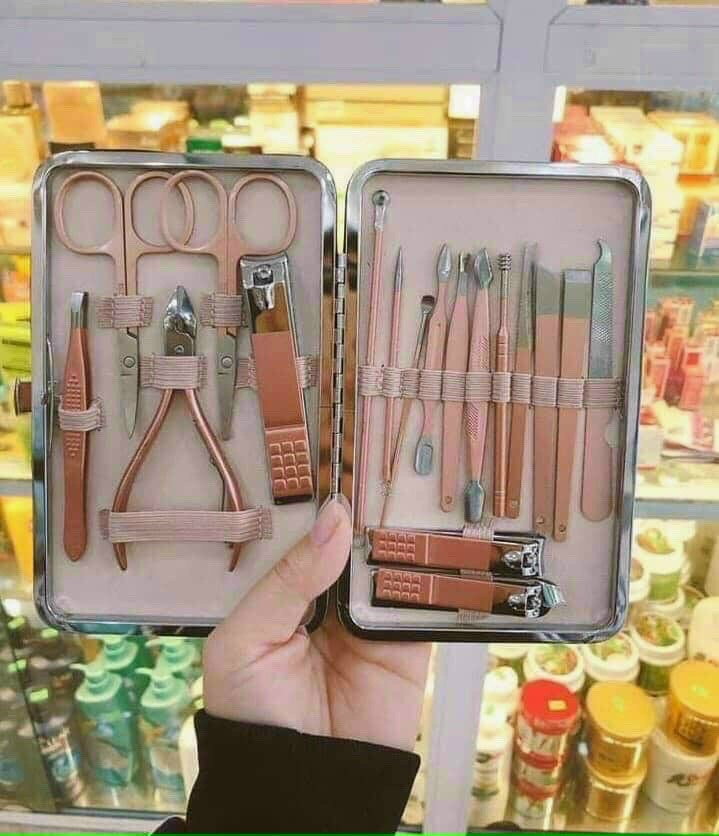 S&Eacutet 18 Chi Tiết L&Agravem M&Oacuteng