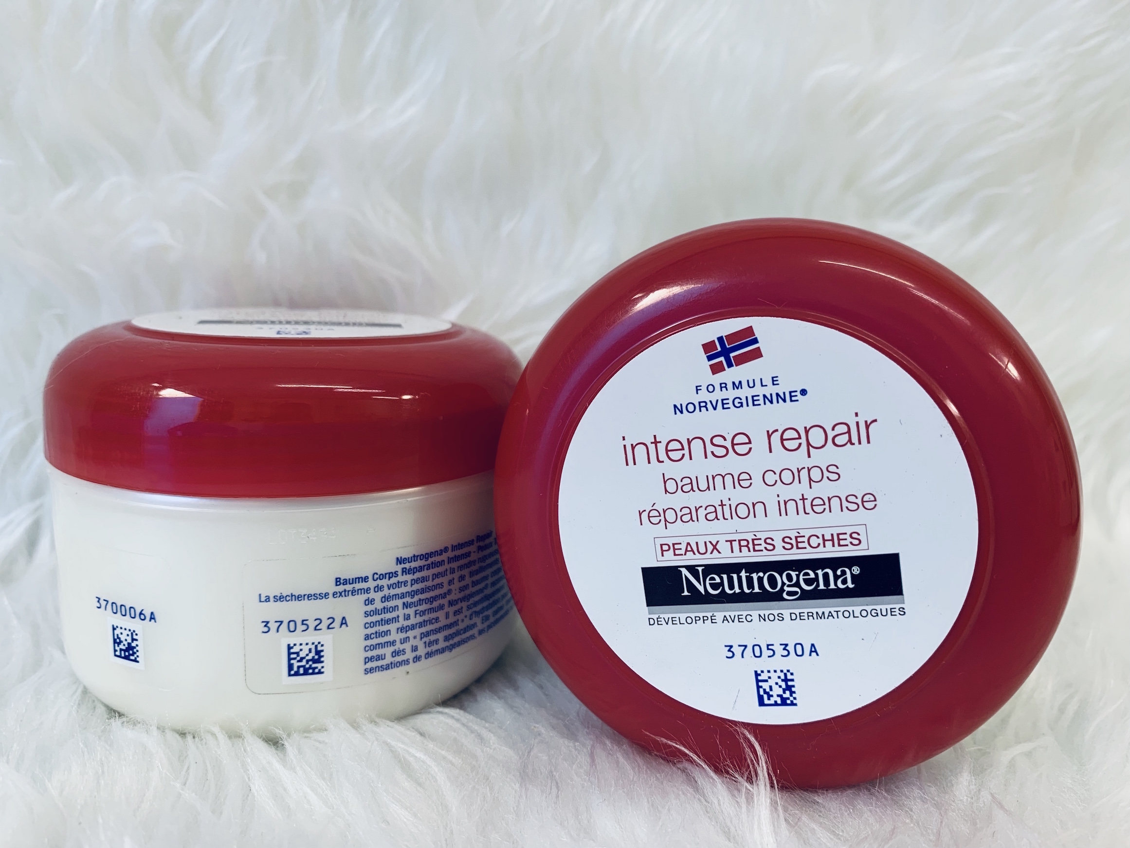 Kem Dưỡng Thể Neutrogena Intense Repair Dùng Cho Da Khô