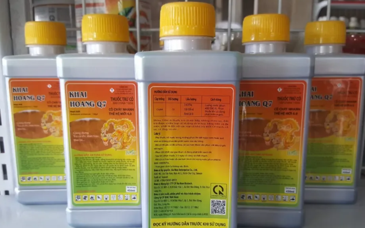 Thuốc diệt cỏ KHAI HOANG Q7 - Chai 900ml