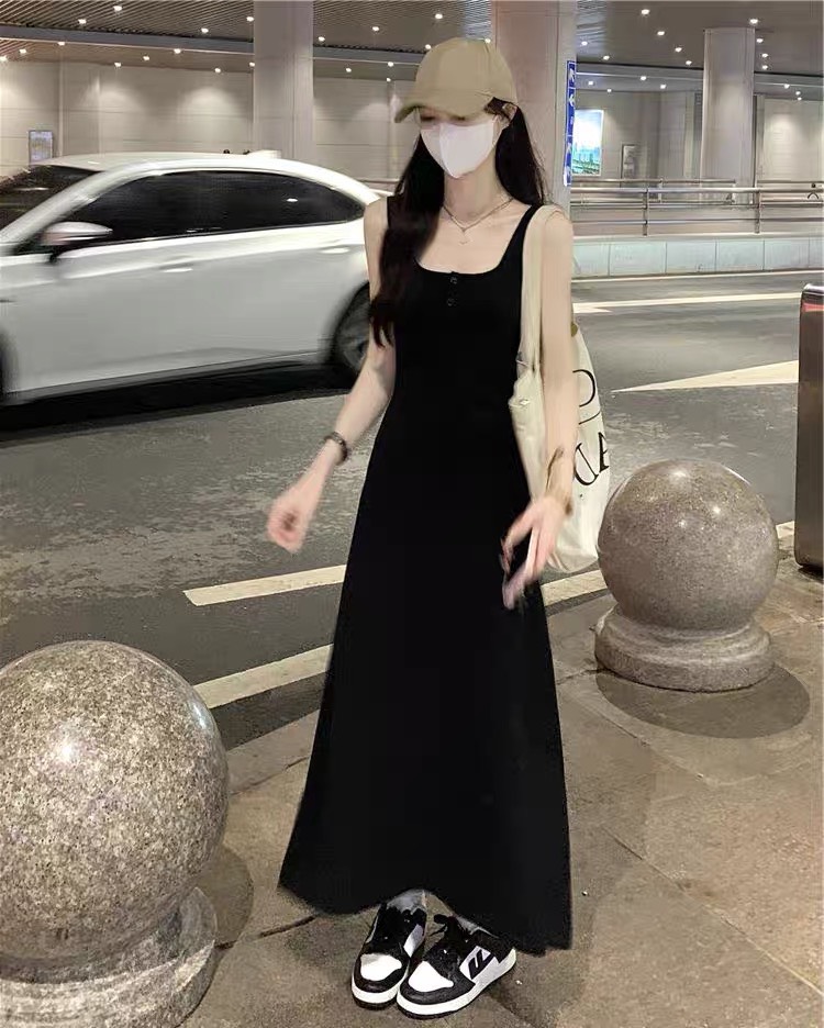Váy body 2 dây xoè dáng dài/ Đầm ba lỗ dáng ôm 2 màu đen nâu phong cách Hàn Quốc KUDOSHOP