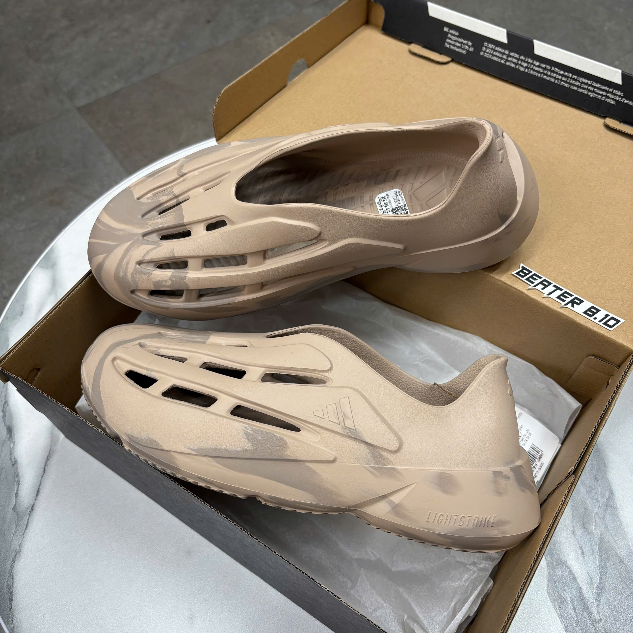 [Chính Hãng] Giày Adidas Lightblaze Moc Crystal White Dash Grey Nhẹ Êm Đúc Nguyên Khối - JI2277 | Be