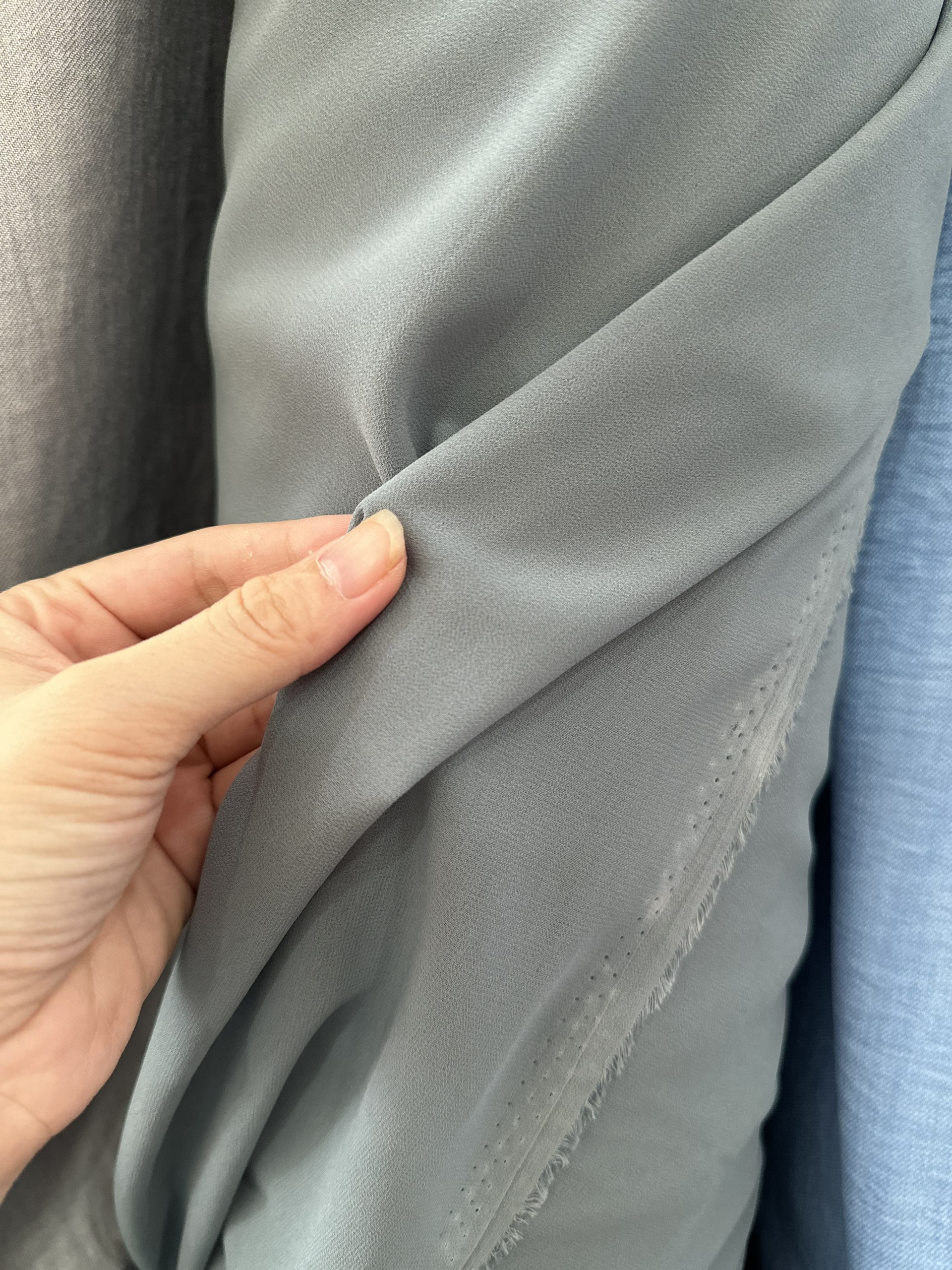 Vải Chiffon mềm mịn rũ may áo dài áo quần trang trí tiệc khổ 1.5m