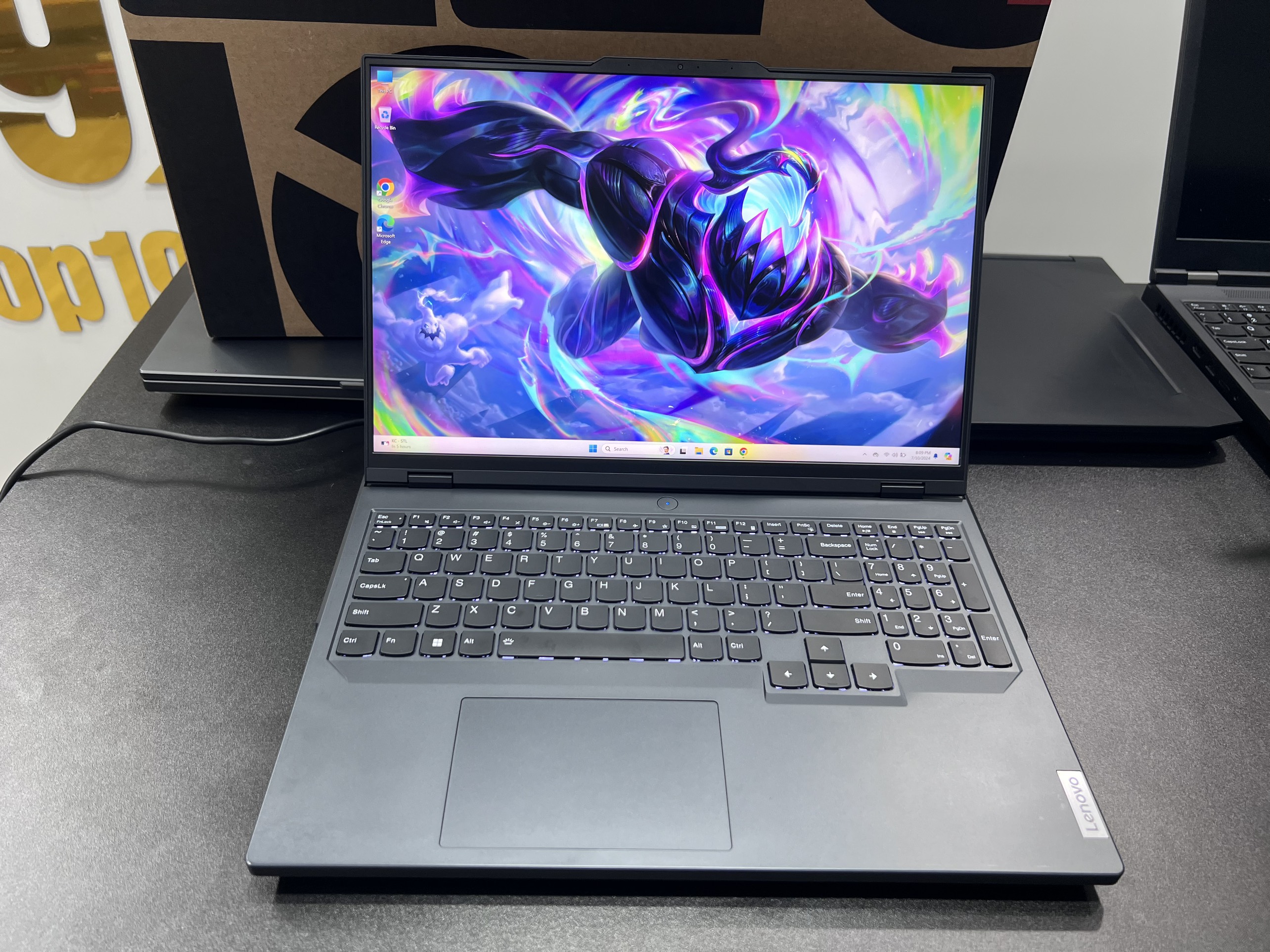 Laptop Gaming Lenovo Legion 5 Pro R9000P - Ryzen 9-7945HX RAM 16G SSD 1TB RTX 4060 8GB Màn 16 Inc