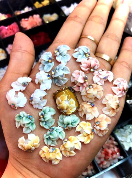 [HCM]Sản phẩm trang trí móng  vẽ nổi Nail desige  hoa vẽ nổi. Hoa nổi 4D Fantasy set 2 hoa theo màu.Hoa dễ bẻ from móng(hàng vẽ tay không đổ khuôn )