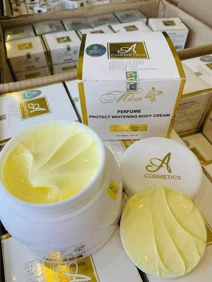 (Hàng chính hãng cty Phương Anh giá buôn)Kem Body Mềm Mẫu Mới 2020 Chính Hãng Phương Anh SF45+ Giúp dưỡng trắng da bât tone sau 7 – 10 ngày sử dụng. Da trắng hồng đều màu mờ các vết thâm nám cháy nắng