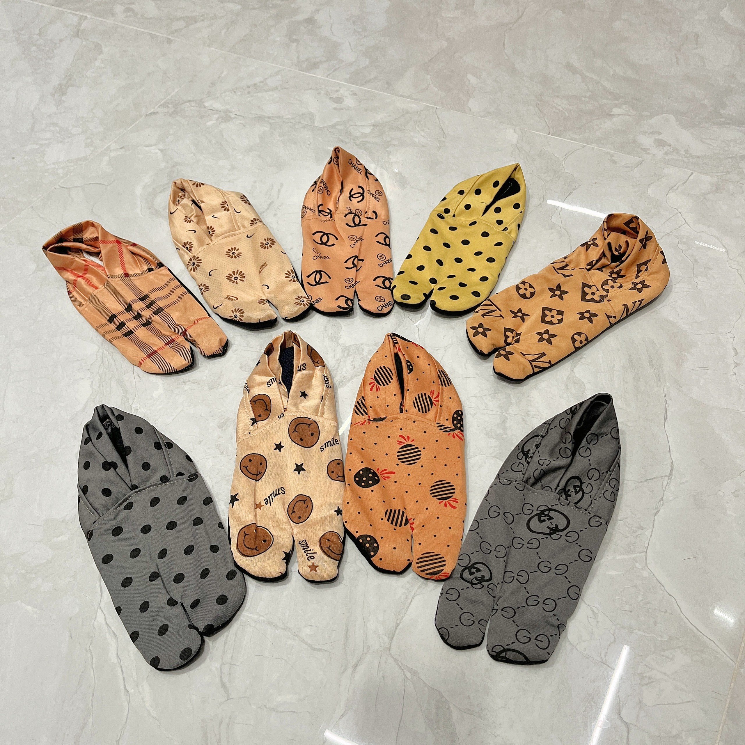 SET 5 ĐÔI VỚ HÀI HỌA TIẾT MANG TRONG NHÀ CHO NỮ - TẤT HÀI ĐI NẮNG
