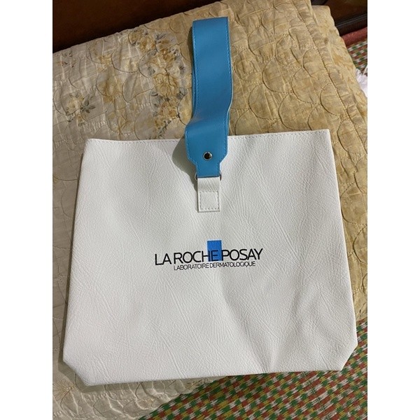 Túi quà tặng La Roche Posay chất dày lót trong dày (Mẫu số 9A)
