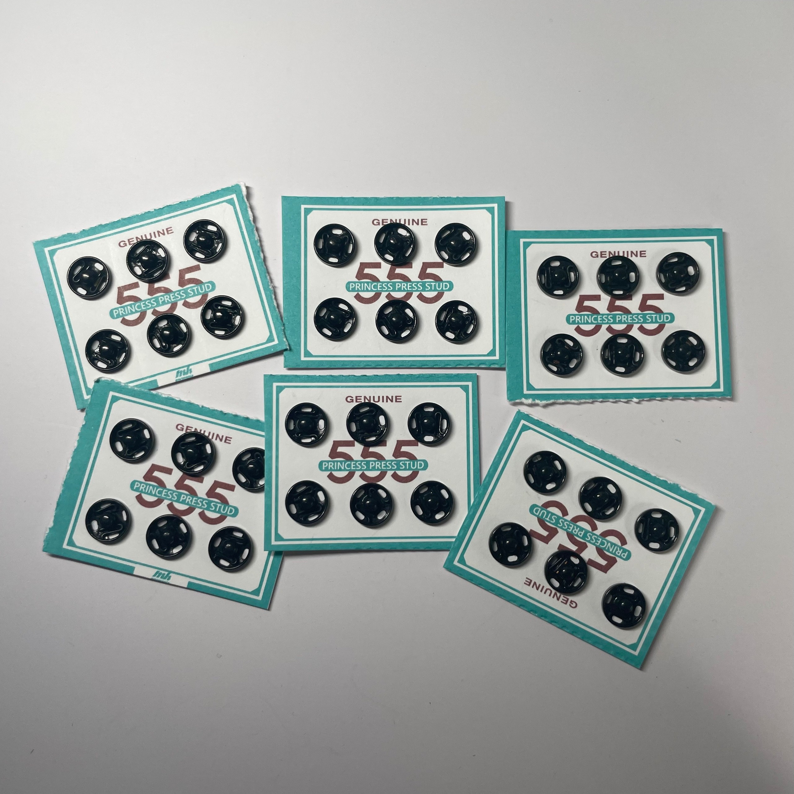 Vỉ 6 nút bóp nút bấm quần áo nút bấm áo dài áo sơ mi nút áo bé đồ thủ công 8mm hiệu ba số 5 (555) có