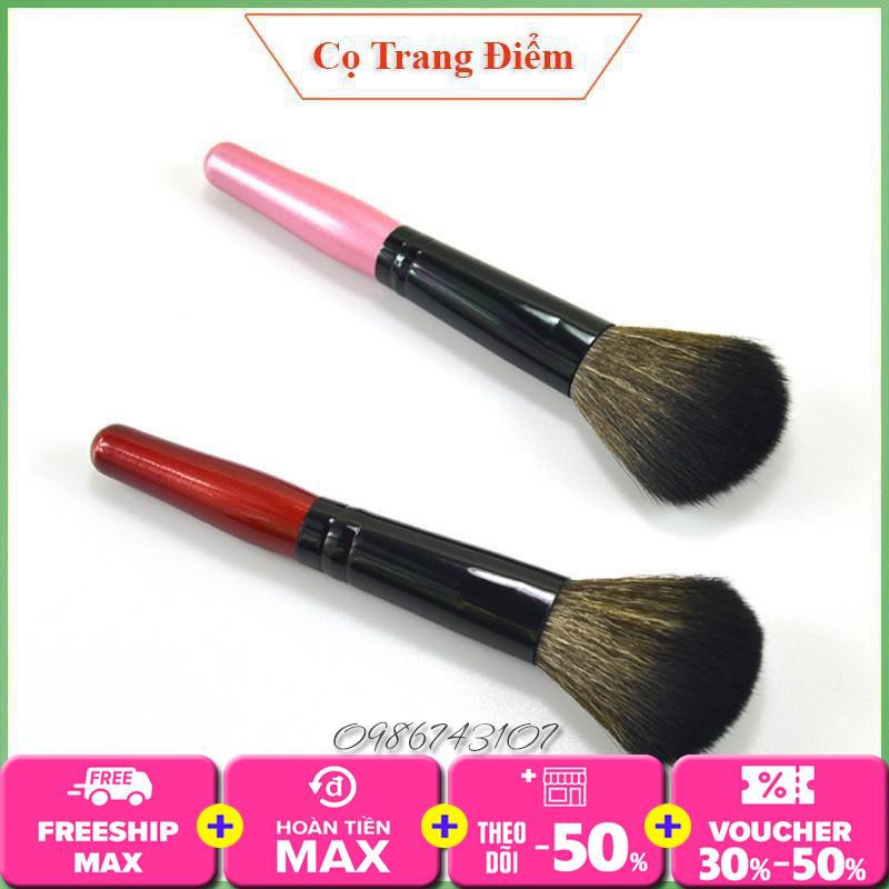 Cọ đánh phấn phủ và má hồng trang điểm
