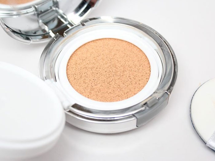 Phấn Nước Dưỡng Ẩm