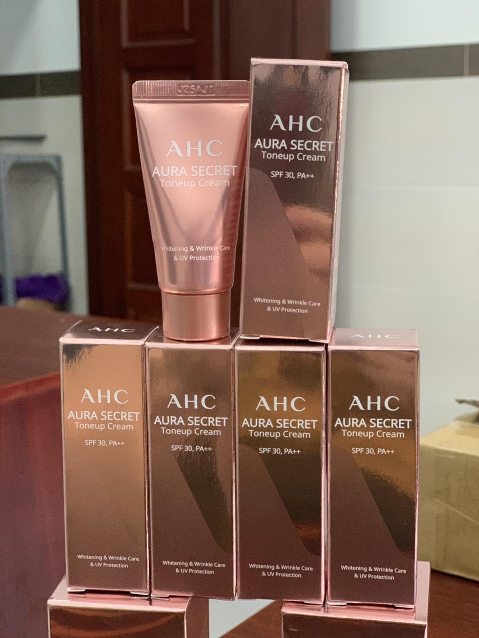 Kem Dưỡng Da Trắng Hồng Căng Bóng Ahc Aura Secret Tone Up Cream