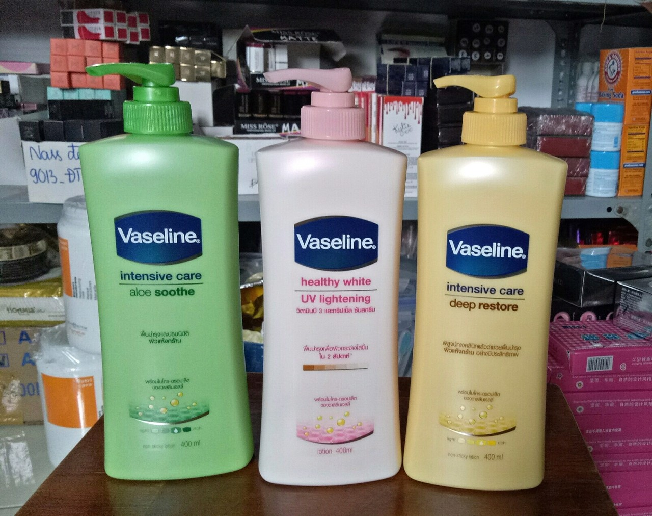 [HCM]Sữa dưỡng thể trắng da Vaseline (400ml)-USA - Dưỡng thể toàn thân - Sáp dưỡng ẩm Vaseline - Dưỡn thể body - Duong Vaseline