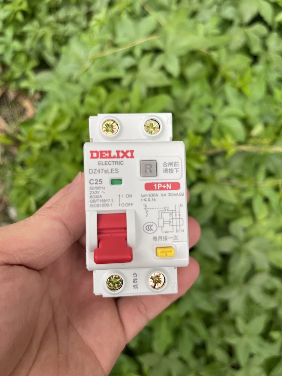 Attomat chống giật - chống quá tải - DELIXI DZ47sLES [CHÍNH HÃNG ]