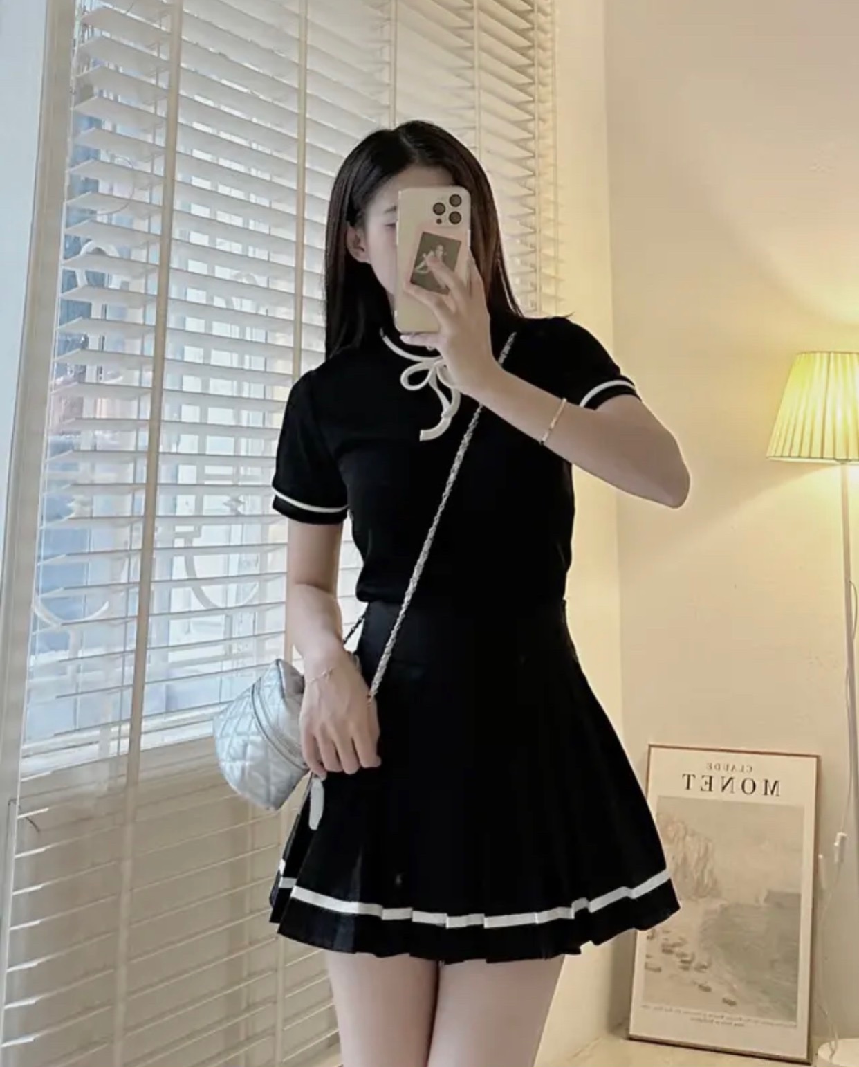 Set Đồ Nữ Áo Len Tăm Body Cổ Tròn Nơ Phối Chân Váy Dập Ly Viền Sọc  Phong Cách Trẻ Trung Năng Động Với 2 Tone màu Nhẹ Nhàng