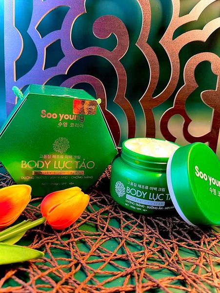 Chính Hãng] Kem Body Lục Tảo SOO YOUNG KOREA – 250 Gram – Dưỡng Da Nâng Tone Thần Tốc Gúp Da Đàn Hồi Mịn Màn Tươi Trắng Thúc Đẩy Quá Trình Tái Tạo Sản Sinh Tế Bào Da Mạnh Mẽ